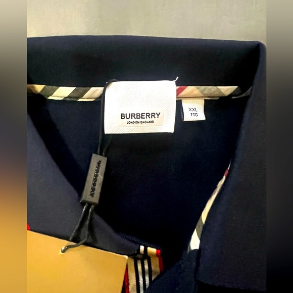 Burberry Polo Navy blue. Slim fit Medium. - Picture 9 of 10